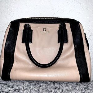 🍀EUC Kate Spade Taupe/Black Duffel style purse